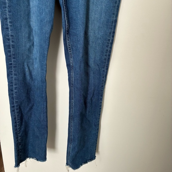 GAP High Rise Blue Jeans - Picture 4 of 7